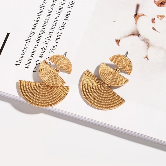 Gold Texture Drop Earring - Picture 1 of 1